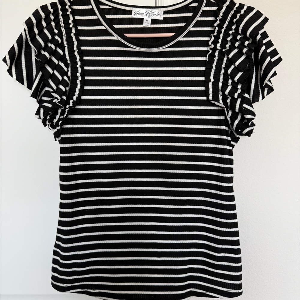 Black and White Stem & Vine Flutter Sleeve Ruffled Blouse